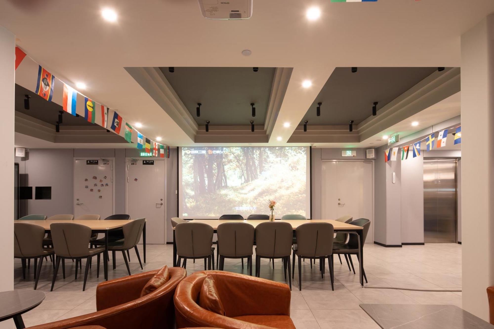 Dayin International Youth Hostel -Near People'S Square & Old Town -Social Area -Bar -Cafe -Gym -Free Laundry Luggage Storage -24H Front Desk -English Service Šanghaj Exteriér fotografie