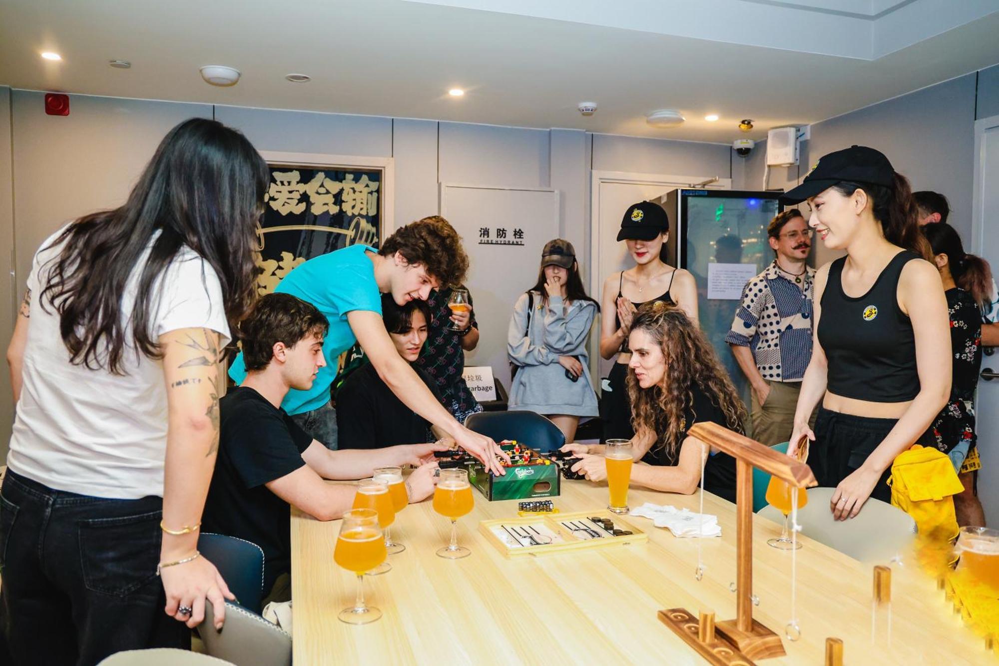 Dayin International Youth Hostel -Near People'S Square & Old Town -Social Area -Bar -Cafe -Gym -Free Laundry Luggage Storage -24H Front Desk -English Service Šanghaj Exteriér fotografie